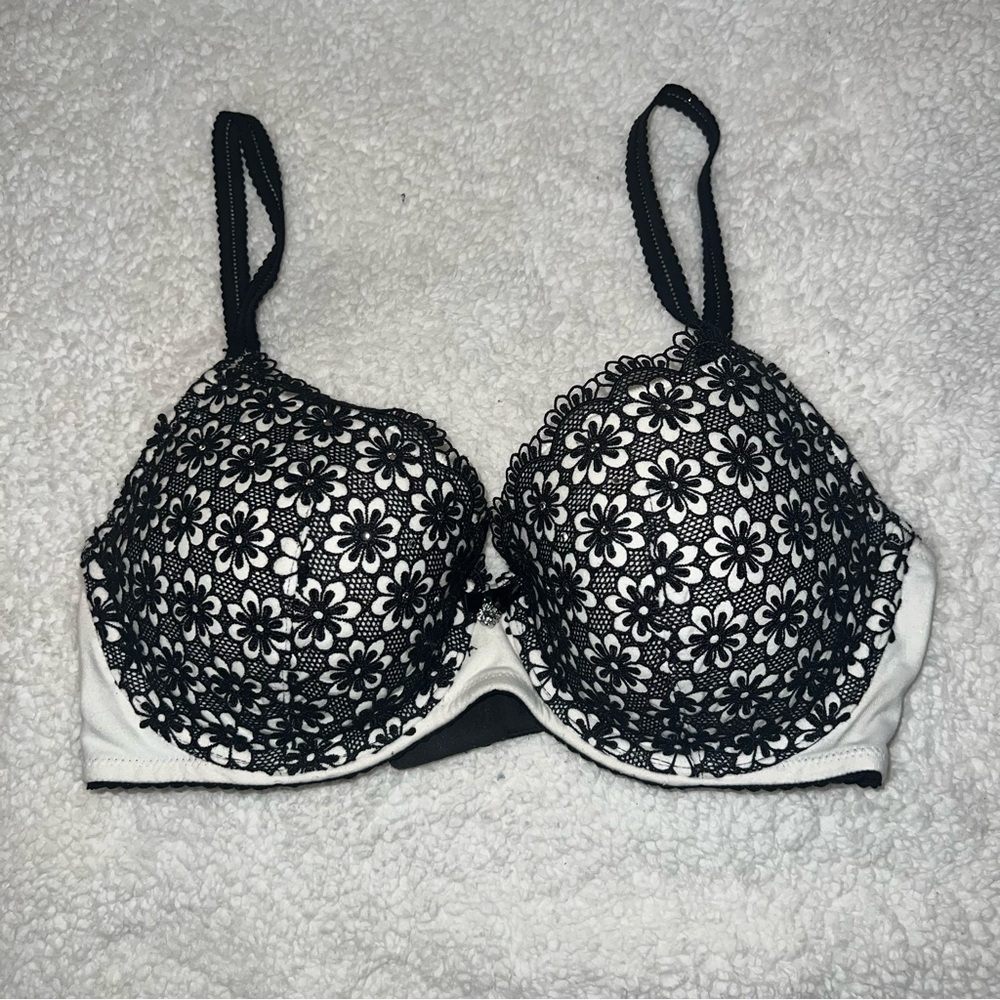 Victorias Secret embellished floral lightly lined underwire bra